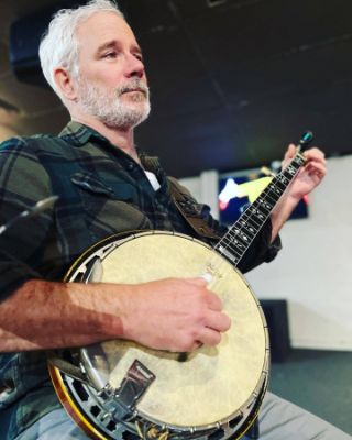 Scott on Banjo